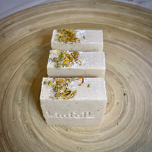 Load image into Gallery viewer, Oat Milk, Kaolin, Chamomile & Calendula