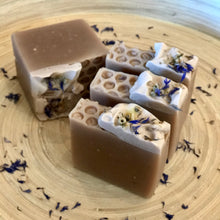 Load image into Gallery viewer, Raw Honey Soap