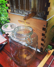 Load image into Gallery viewer, Raw Honey Soap