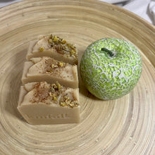 Load image into Gallery viewer, Apple
