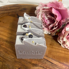 Load image into Gallery viewer, Blackcurrant Rose
