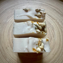Load image into Gallery viewer, Magnolia
